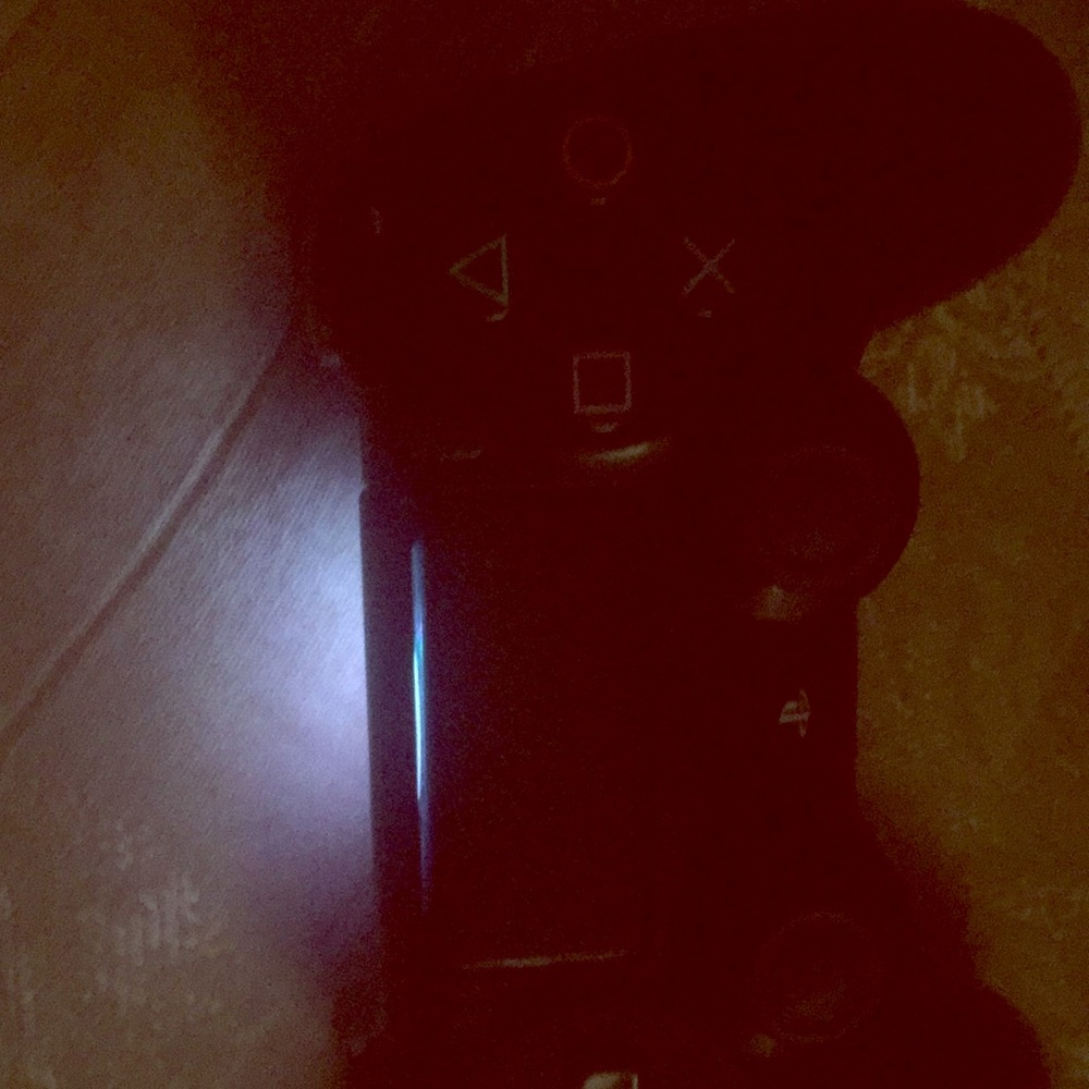Ps4 controller - Picture 1 of 1